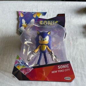Sonic the Hedgehog Action Figure - Blue and Yellow